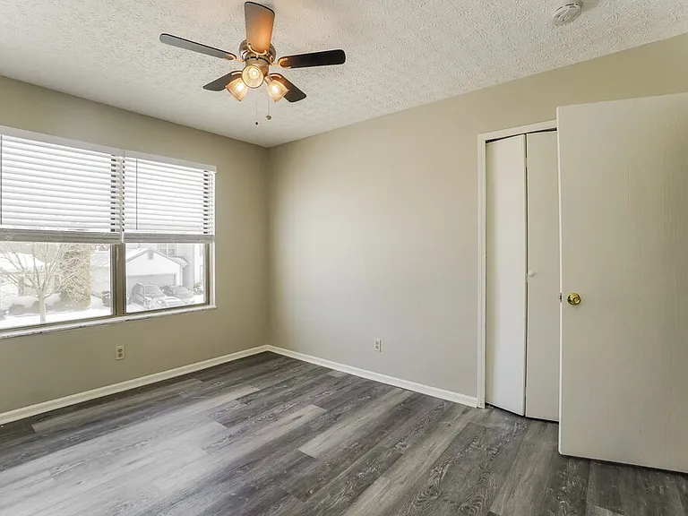 2719 Raphael Dr — Photo 16