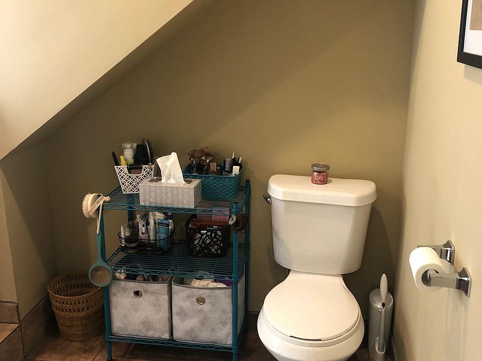 1st image of 182 Colvin Ave APT 4