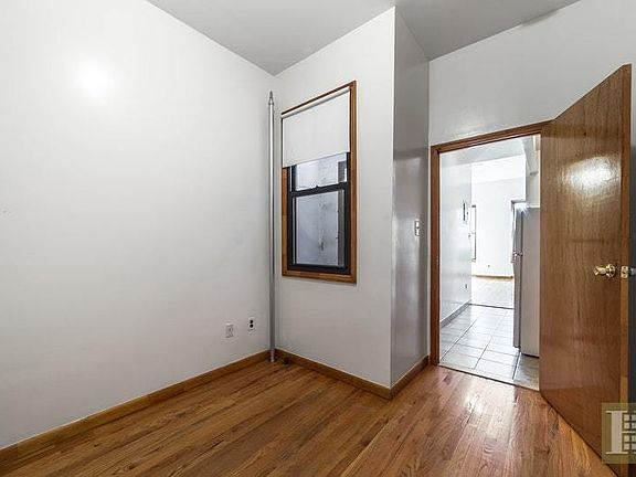 4th image of 242 E 85th St APT 4C