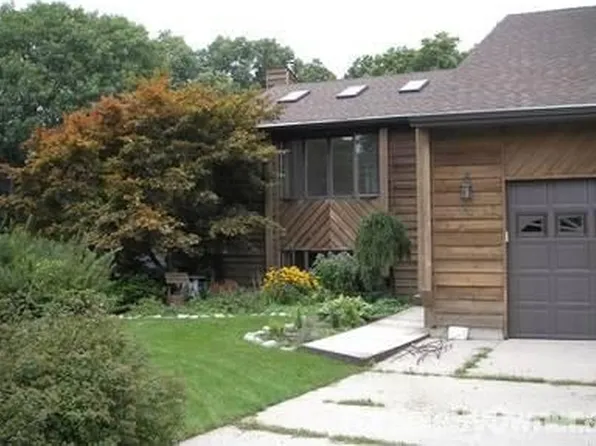7276 Rezen Dr NE, Rockford, MI 49341