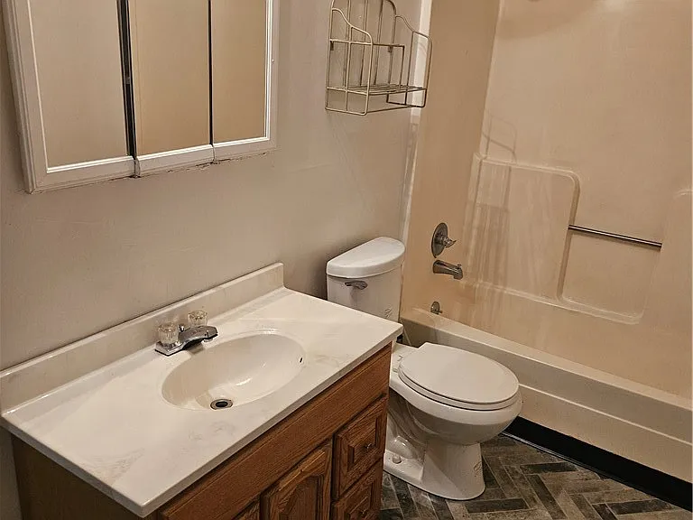 1305 Walnut St #B — Photo 17