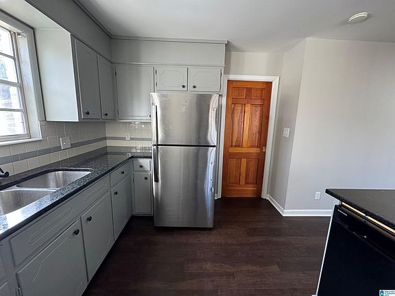 5th image of 3618 Memory Ln