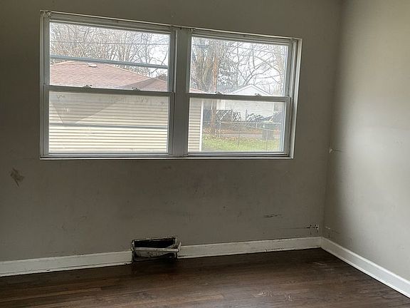 3rd image of 16750 Orchard Ridge Ave