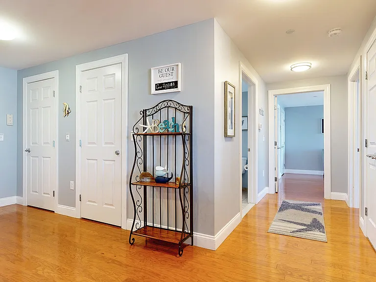 1 E Grand Ave #403 — Photo 10
