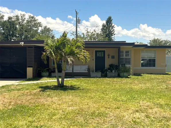 2475 Trade Winds Dr, Dunedin, FL 34698