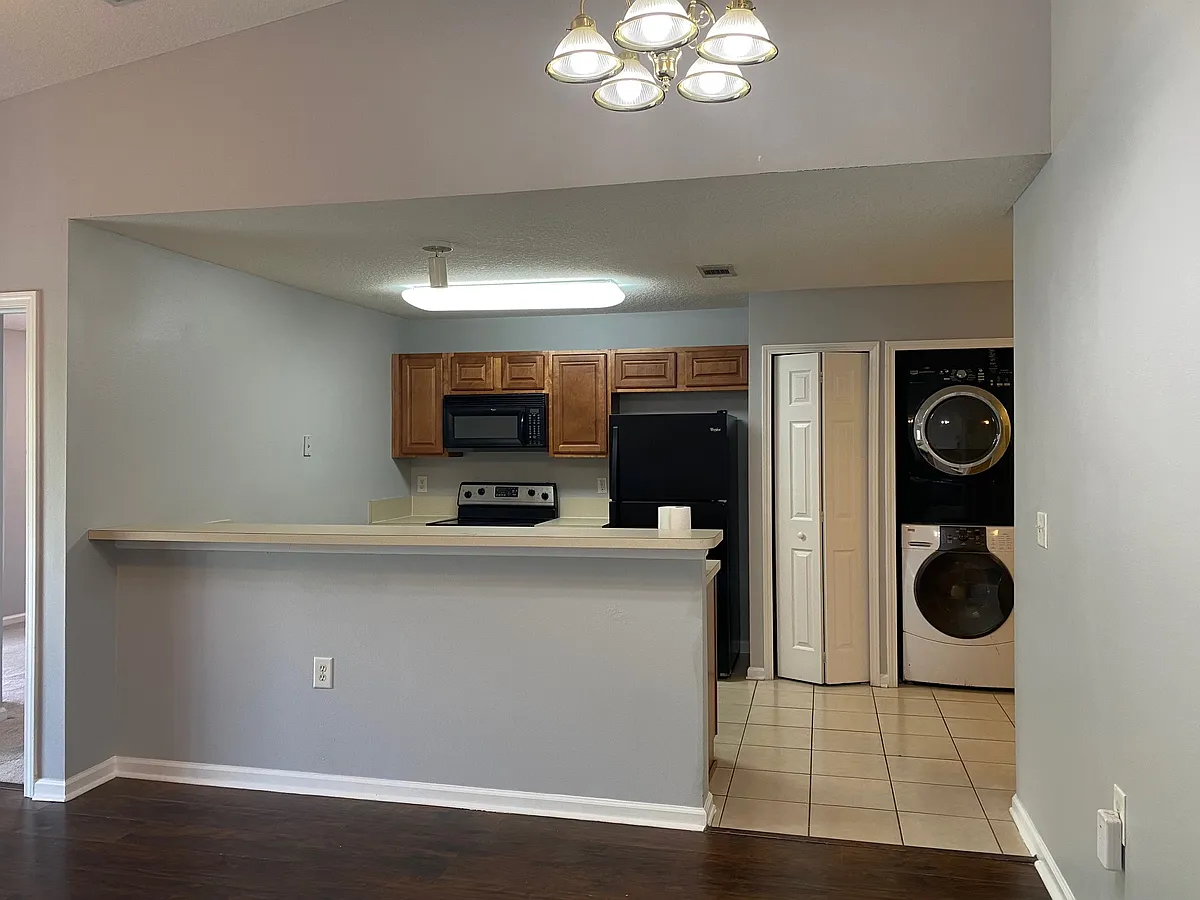 Building Photo - 5101 Playpen Dr #13
