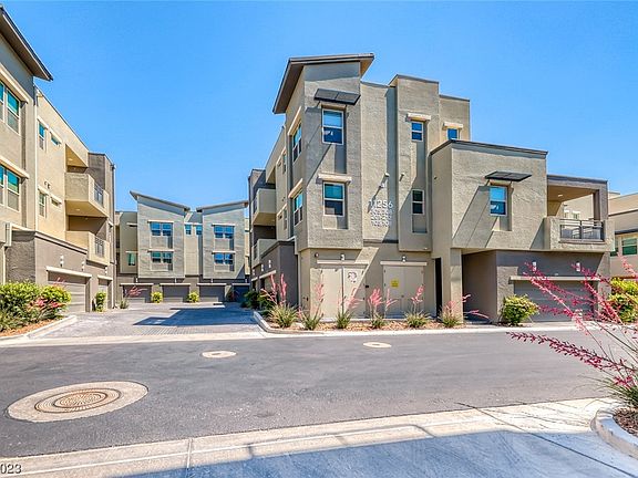 3rd image of 11256 Rainbow Peak Ave #201