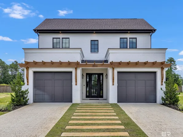 2820 Straits Blvd, Gulf Shores, AL 36542