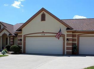 1118 Woodland Xing, Fort Wayne, IN