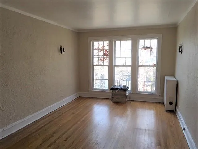 3643 N Hermitage Ave #2 — Photo 2