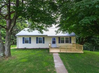106 Fairlane Dr, Industry, PA