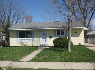 32220 Palmer Rd, Westland, MI 48186
