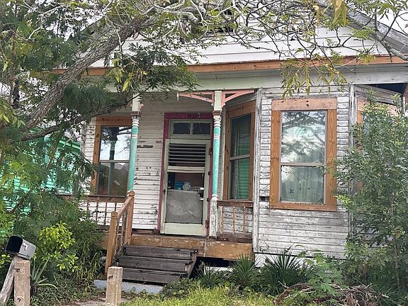 2nd image of 3910 Avenue O #12