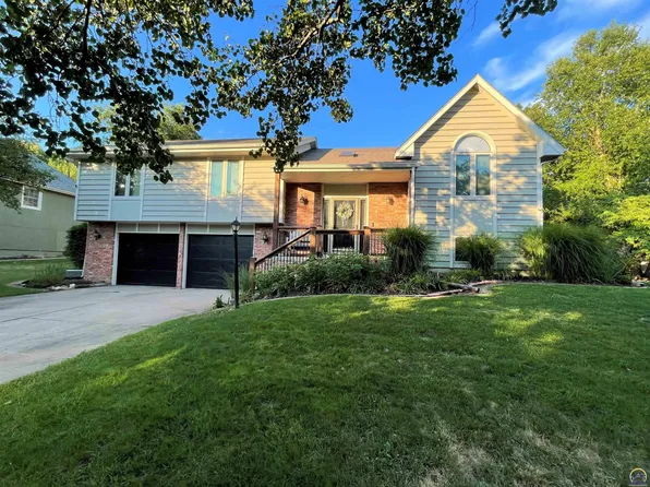 6312 SW 23rd St, Topeka, KS 66614
