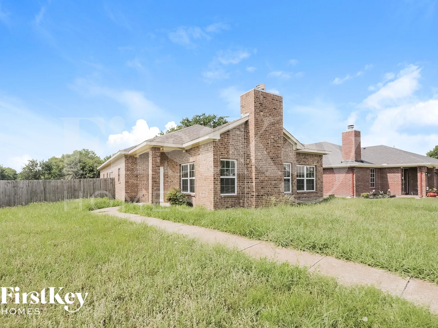 3 bed, 2.0 bath, 1883 sqft, $2,110 — Photo 2
