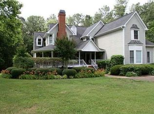 5261 Hadaway Rd NW, Kennesaw, GA 30152