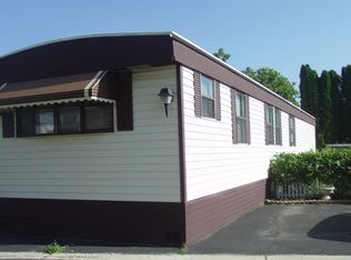 6 Spring Dr, Justice, IL 60458