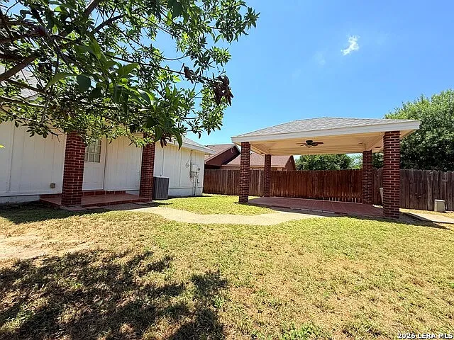 1659 Champion Cir — Photo 20