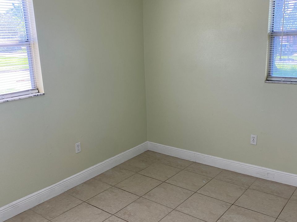 1st image of 607 Dade Ave #607