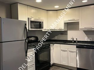 1103 N Howard St, Philadelphia, PA 19123