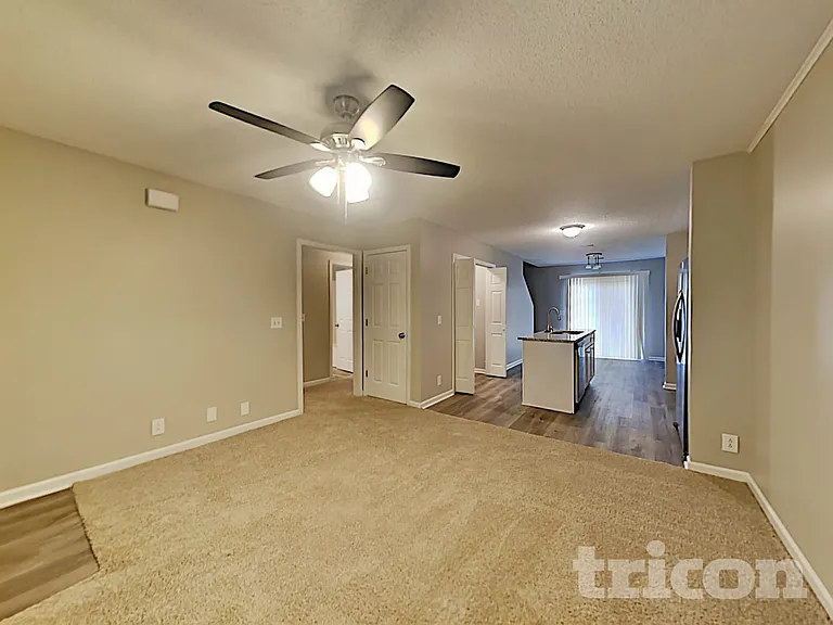 5020 Boyd Dr — Photo 3