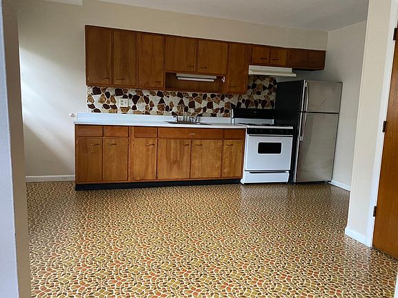 Large eat in kitchen