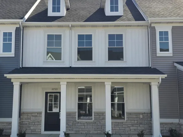 11733 Kentucky St, Crown Point, IN 46307
