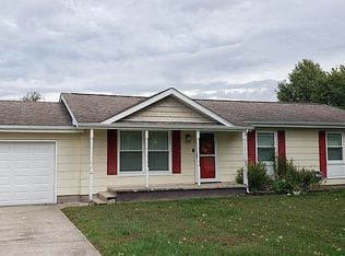 607 W Main St, Ewing, IL 62836