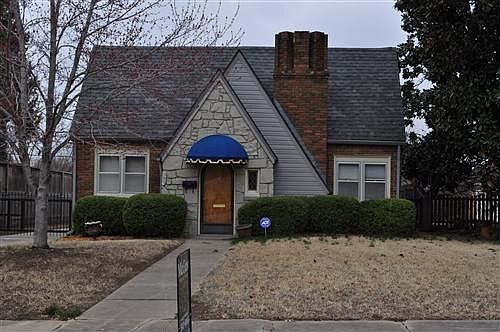 2nd image of 1632 S Florence Ave