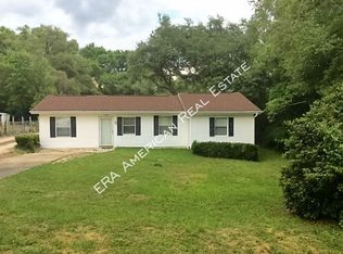 1258 E Chestnut Ave, Crestview, FL 32539