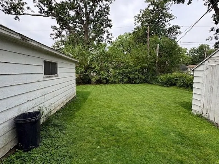 606 Maxwell St — Photo 2