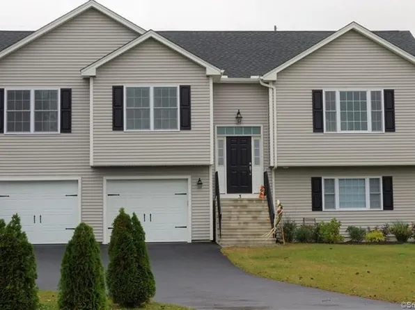 37 Greenhouse Blvd, West Hartford, CT 06110