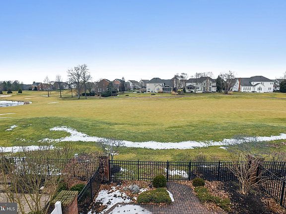 2nd image of 18420 Lanier Island Sq