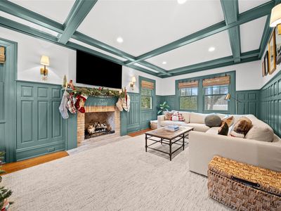 6 Barberry Court, Amityville, NY, 11701