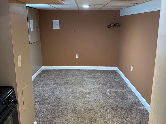 4th image of 51 Laverack Ave APT 2