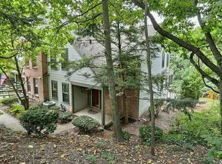 569 Lovell Ct, Hummelstown, PA 17036