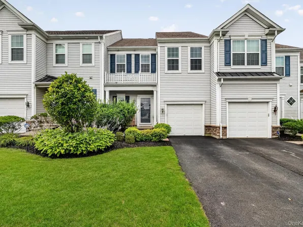 12 Brighton Drive #1404, Newburgh, NY 12550