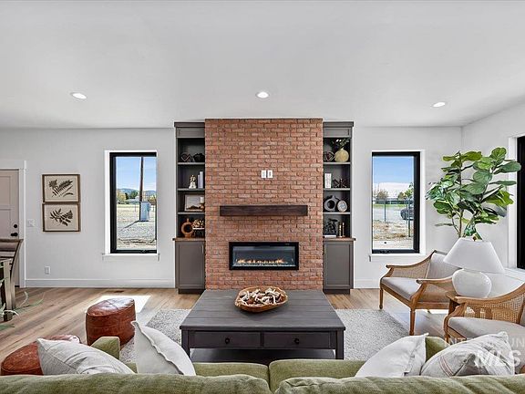 2nd image of 107 W 3rd St