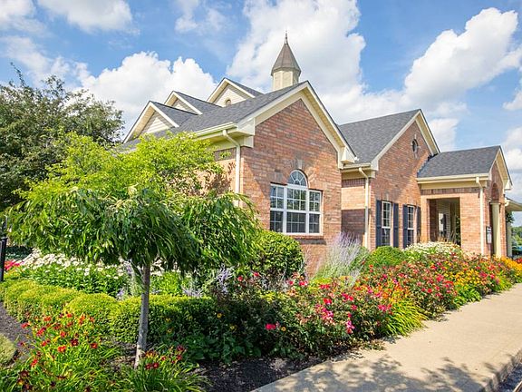 2nd image of 10272 Steeplechase Dr #202J