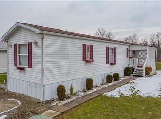230 Amberwood Dr, Irwin, PA 15642