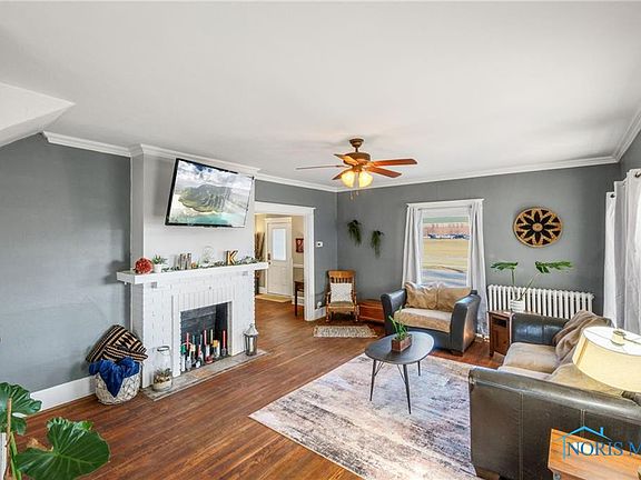 3rd image of 3951 Rushland Ave