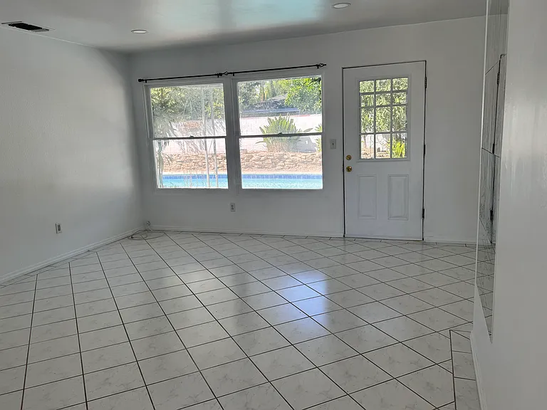 17965 Cantara St — Photo 5