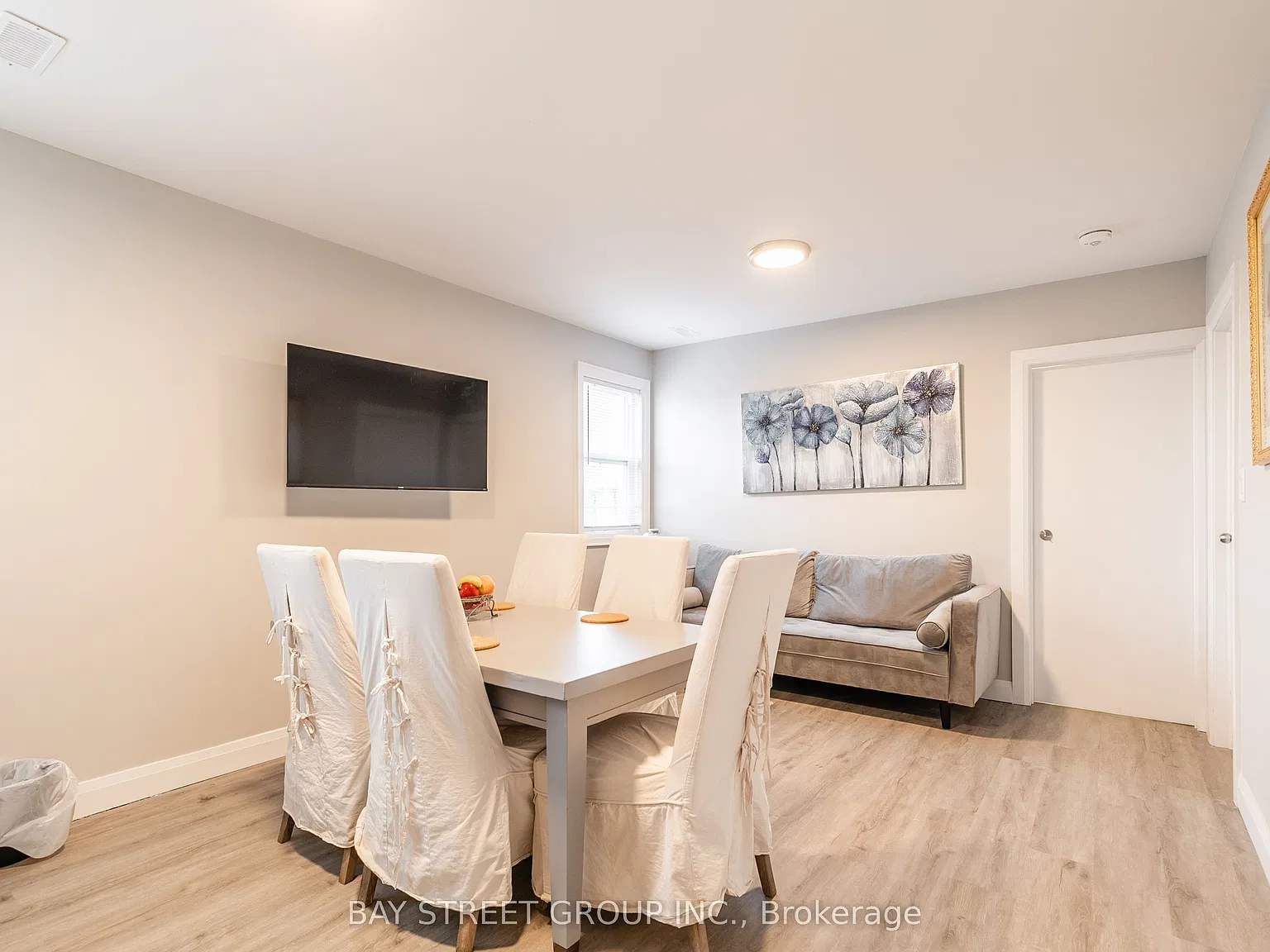 2 bed, $1,650 — Photo 4