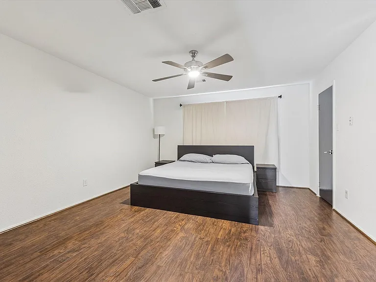 1908 Augusta Dr #3 — Photo 9