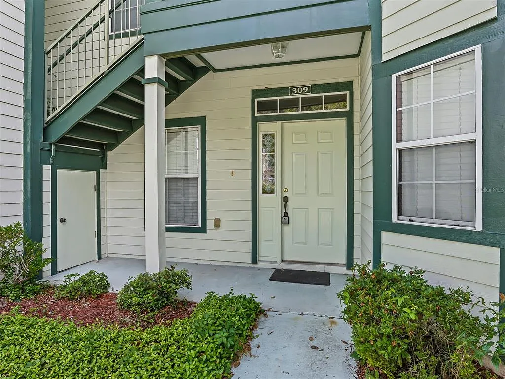 2 bed, 2.0 bath, 1190 sqft, $1,400 — Photo 3