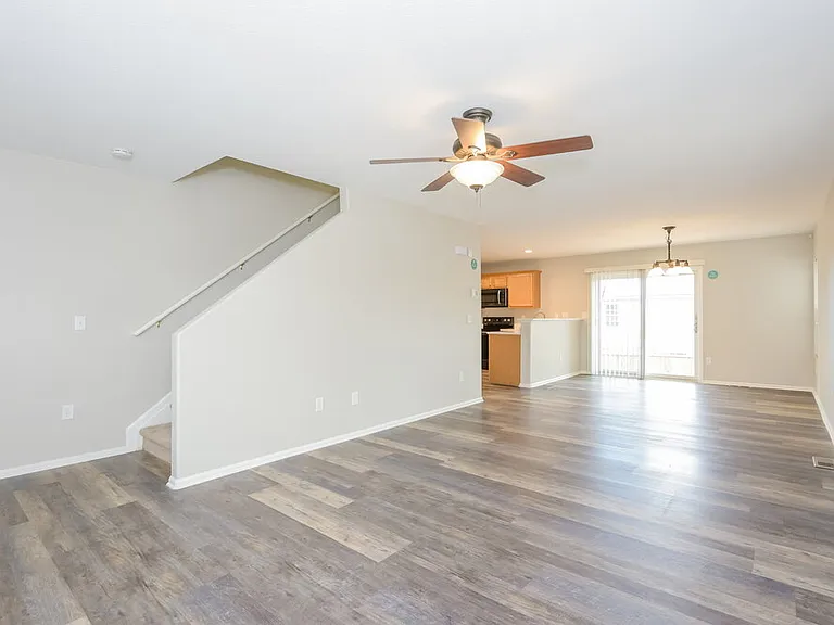 1832 Morningview Ln — Photo 5