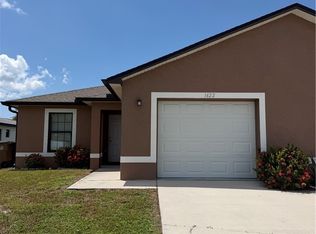 1622 SW 33rd St, Cape Coral, FL 33914