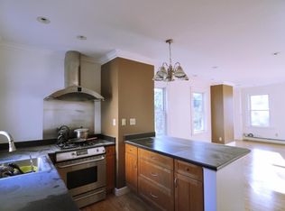 28 Ward St #28, Boston, MA 02127