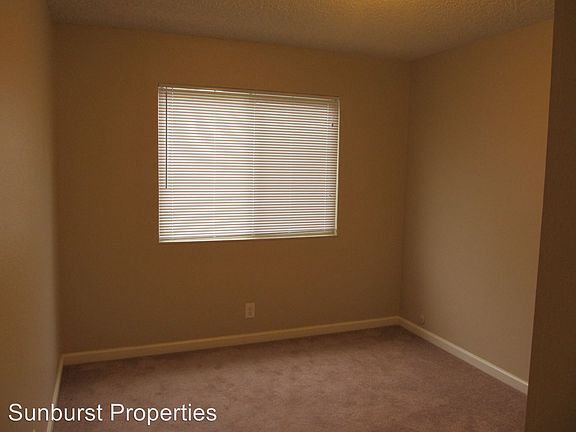 4th image of 2324 Byrd Dr