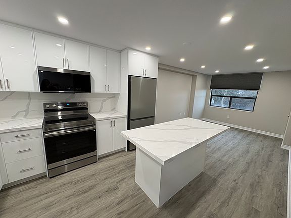 4th image of 190 Gage Ave S #310